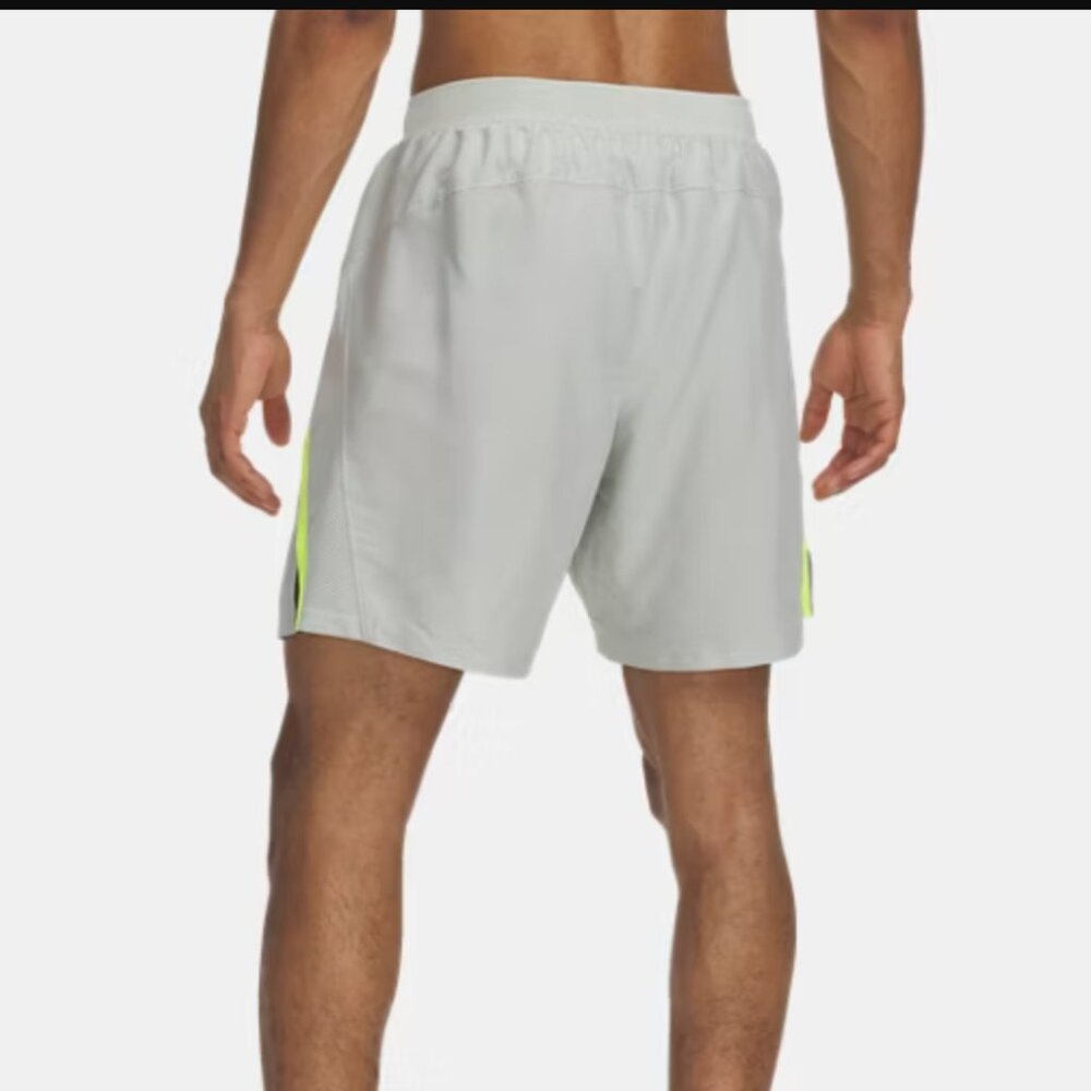UA Launch Men's 7" ShortsHydro Green /High Vis Yellow/Reflective, Medium, NWT